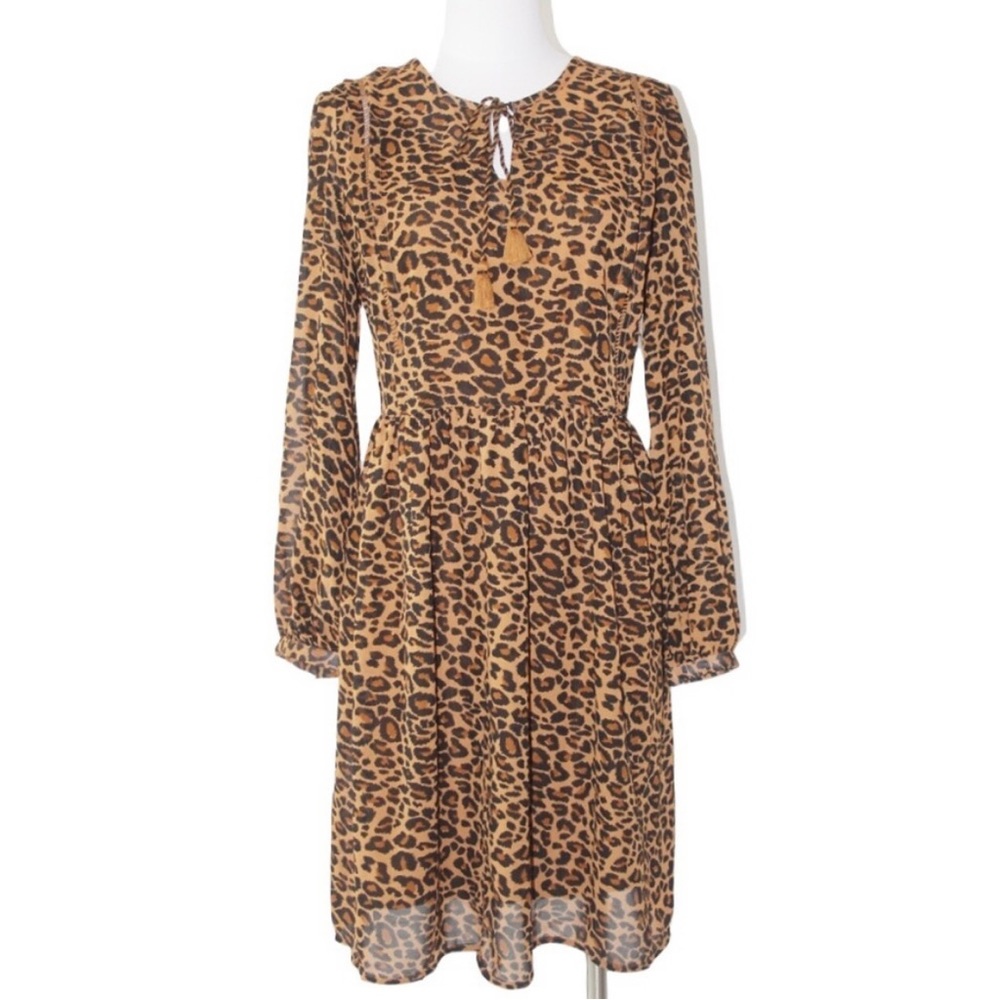 Women's MED Animal Print Babydoll Boho Long Sleeved Dress - NWT